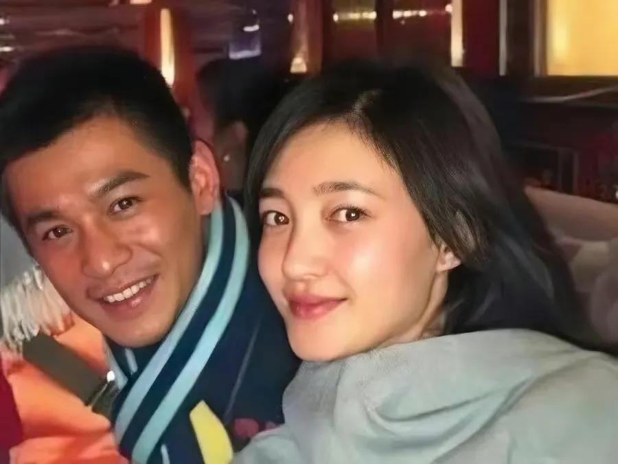 王丽坤把青春都给了他，与他同居8年后，他却转身与别人闪婚  -图17