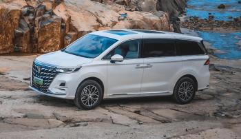 中大型MPV 19.99万元起，B级轿车9.98万元起，上汽荣威双车上市  -图6