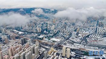 【央媒看青海】色彩绘风景丨雪落西宁  -图7